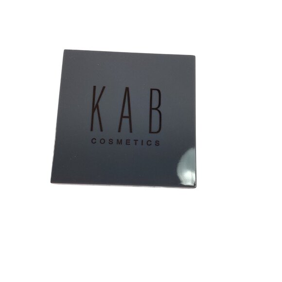 KAB Cosmetics Naked Eyeshadow Palette With 4 Neutral Matte & Shimmer Shades New - Picture 2 of 4